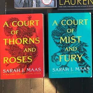 A Court of Thorns and Roses Book Set